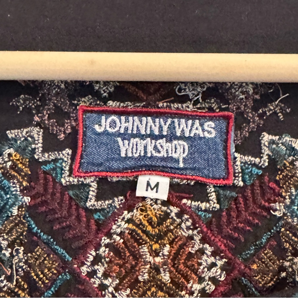 Johnny Was Women’s Workshop Embroidered Boho Tribal Blouse Size Medium - Picture 3 of 7